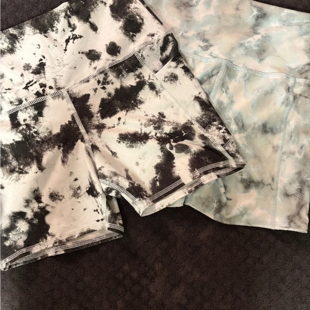 2 pair Women’s Evolution & Creation Tie-Dye Bike Shorts Size L